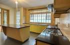 4 Bed Townhouse with Walk In Closet at Near The Hub Mall - 9