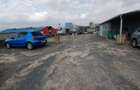 8,400 ft² Warehouse with Parking in Industrial Area - 8