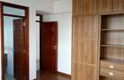 1 Bed Apartment with En Suite at Dennis Pritt Rd - 6