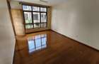 5 Bed Townhouse with En Suite at Lavington Green - 18