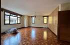 5 Bed Villa with En Suite at Lavington - 1