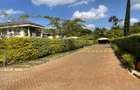 4 Bed House with En Suite in Garden Estate - 3