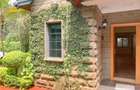 5 Bed Townhouse with En Suite in Lavington - 3