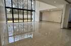 4 Bed Apartment with En Suite in Spring Valley - 17