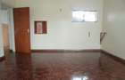 5 Bed Townhouse with En Suite in Lavington - 6