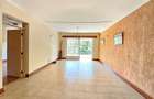 3 Bed Apartment with En Suite in Riverside - 2