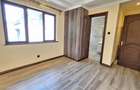 5 Bed Townhouse with En Suite at Kanjatta Road - 11