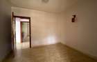 8 Bed Apartment with En Suite at Lavington - 8