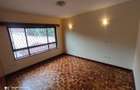 5 Bed Townhouse with En Suite in Lavington - 15