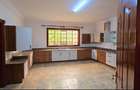 5 Bed Townhouse with En Suite in Lavington - 6