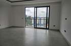 3 Bed Apartment with En Suite in Brookside - 1