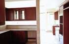 5 Bed Townhouse with En Suite in Rosslyn - 6