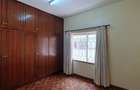4 Bed Apartment with En Suite in Parklands - 6
