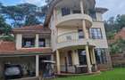 5 Bed Villa with En Suite at Lavington - 1