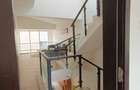 4 Bed Townhouse with En Suite at Near Gateway Mall - 7