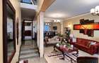 5 Bed Townhouse with En Suite in Westlands Area - 3