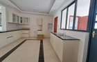 5 Bed Townhouse with En Suite at James Gichuru - 6