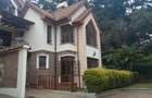 5 Bed Townhouse with En Suite at Lavington Green - 1