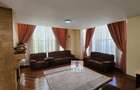 5 Bed Townhouse with En Suite in Lavington - 6