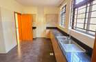 6 Bed Townhouse with En Suite at Convent Drive - 9