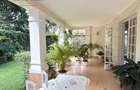 5 Bed Townhouse with En Suite at Spring Valley - 1