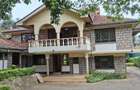 5 Bed House with En Suite in Runda - 1