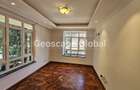 5 Bed House with En Suite in Lavington - 6