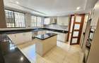 5 Bed Villa with En Suite in Lavington - 14