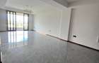 3 Bed Apartment with En Suite in Riverside - 11