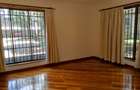 3 Bed Apartment with En Suite at Dennis Pritt Road - 7