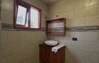 7 Bed House with En Suite in Ridgeways - 12