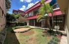 5 Bed Villa with En Suite at Lavington - 2