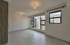 3 Bed Apartment with En Suite at Second Parklands - 12