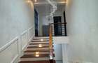 4 Bed House with En Suite in Eastern ByPass - 16