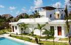 4 Bed Villa with En Suite at Watamu - 1