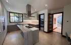 5 Bed House with En Suite in Lavington - 17