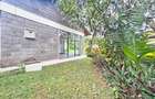 1 Bed House with En Suite in Spring Valley - 2