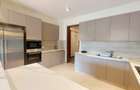 3 Bed Apartment with En Suite at Riverside Drive - 15
