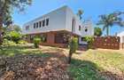 5 Bed House with En Suite in Runda - 1