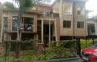 4 Bed Villa with En Suite in Lavington - 1
