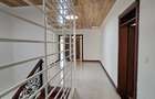 5 Bed House with En Suite in Rosslyn - 5