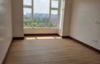 3 Bed Apartment with En Suite in Parklands - 14
