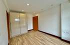 3 Bed Apartment with En Suite in Parklands - 8