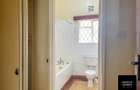 4 Bed House with En Suite in Riverside - 6