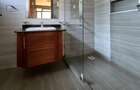 5 Bed Townhouse with En Suite in Lavington - 17