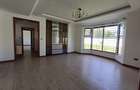 4 Bed Townhouse with En Suite in Karen Hardy - 7