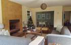 4 Bed House with En Suite in Rosslyn - 10