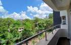 3 Bed Apartment with En Suite in Riverside - 3