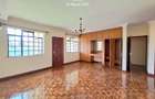 4 Bed Townhouse with En Suite at Lavington - 10