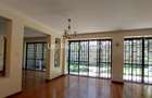 5 Bed Townhouse with En Suite in Lavington - 2